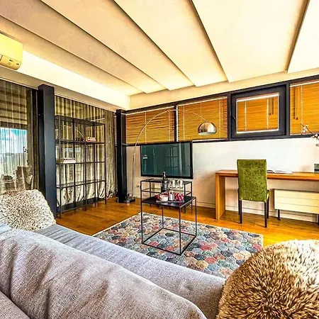 Luxury With Large Terrace In Center Apartment Vilnius